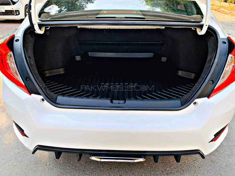 Honda Civic 2017 for Sale in Lahore Honda Civic 2017 for Sale in Lahore Image-9