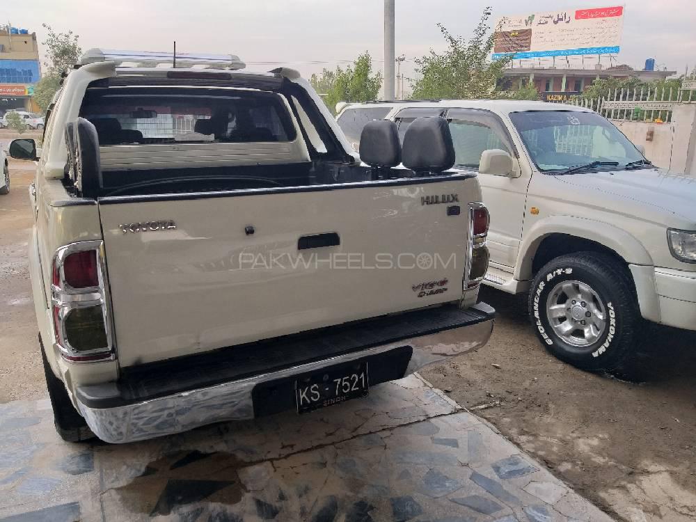 Toyota Hilux 2013 for Sale in Peshawar Toyota Hilux 2013 for Sale in Peshawar Image-6