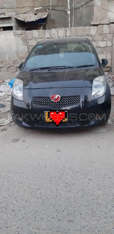 Toyota Vitz 2006 for Sale in Karachi Image-1