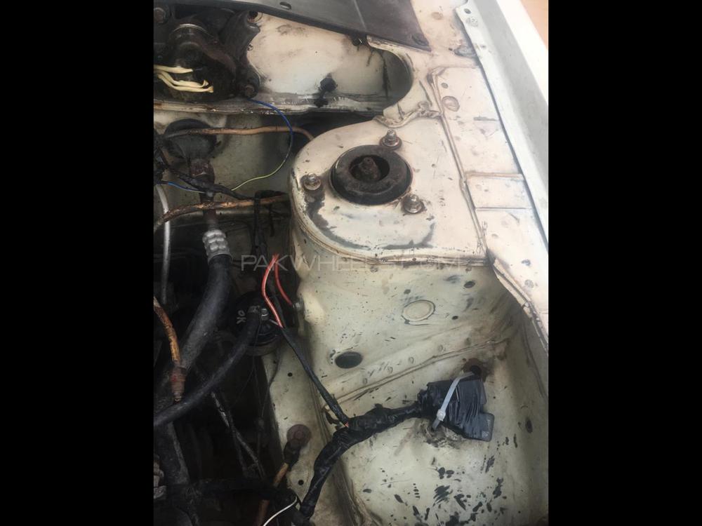 Nissan Sunny 1993 for Sale in Gujranwala Nissan Sunny 1993 for Sale in Gujranwala Image-10