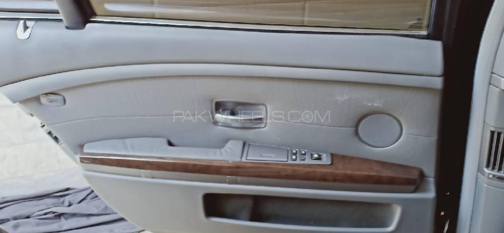 BMW 7 Series 2004 for Sale in Faisalabad BMW 7 Series 2004 for Sale in Faisalabad Image-8