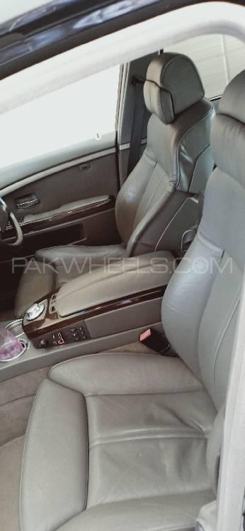 BMW 7 Series 2004 for Sale in Faisalabad BMW 7 Series 2004 for Sale in Faisalabad Image-5