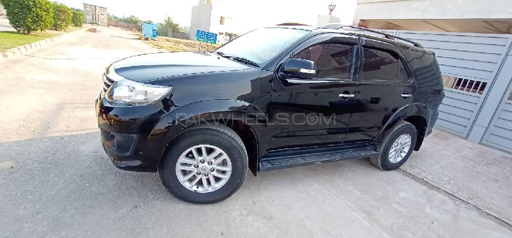 Toyota Fortuner 2013 for Sale in Sargodha Image-1