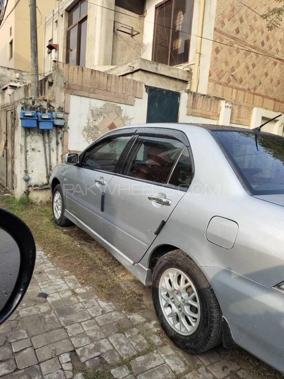 Mitsubishi Lancer 2005 for Sale in Lahore Mitsubishi Lancer 2005 for Sale in Lahore Image-5