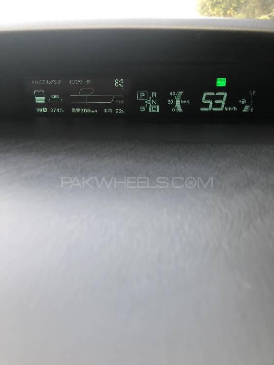 Toyota Prius 2010 for Sale in Sahiwal Image-1