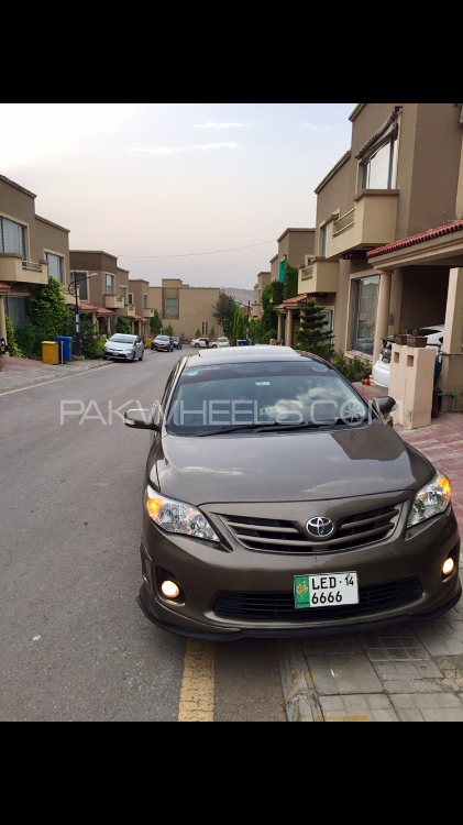 Toyota Corolla - 2014  Toyota Corolla - 2014  Image-2