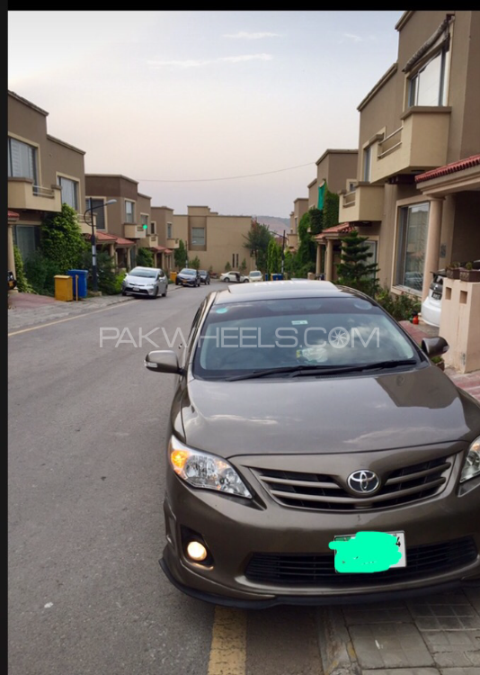 Toyota Corolla - 2014  Toyota Corolla - 2014  Image-3