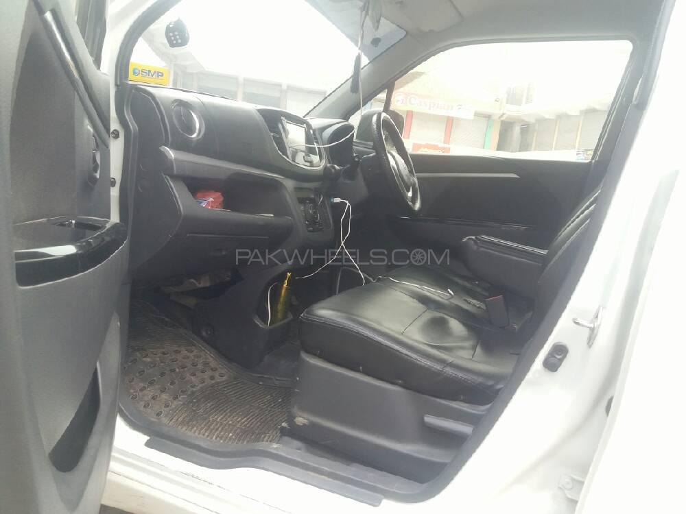 سوزوکی ویگن آر 2013 for Sale in پشاور سوزوکی ویگن آر 2013 for Sale in پشاور Image-4