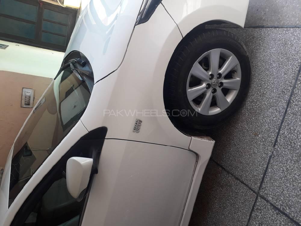 Toyota Corolla 2015 for Sale in Chichawatni Image-1