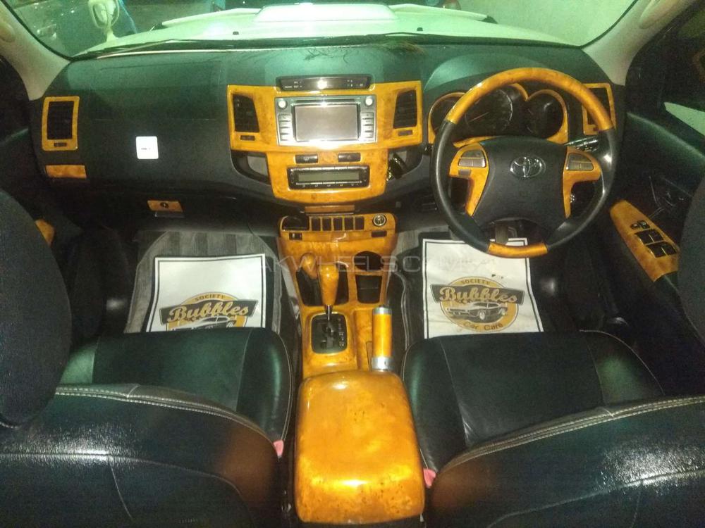 ٹویوٹا ہائیلکس 2014 for Sale in کراچی ٹویوٹا ہائیلکس 2014 for Sale in کراچی Image-9