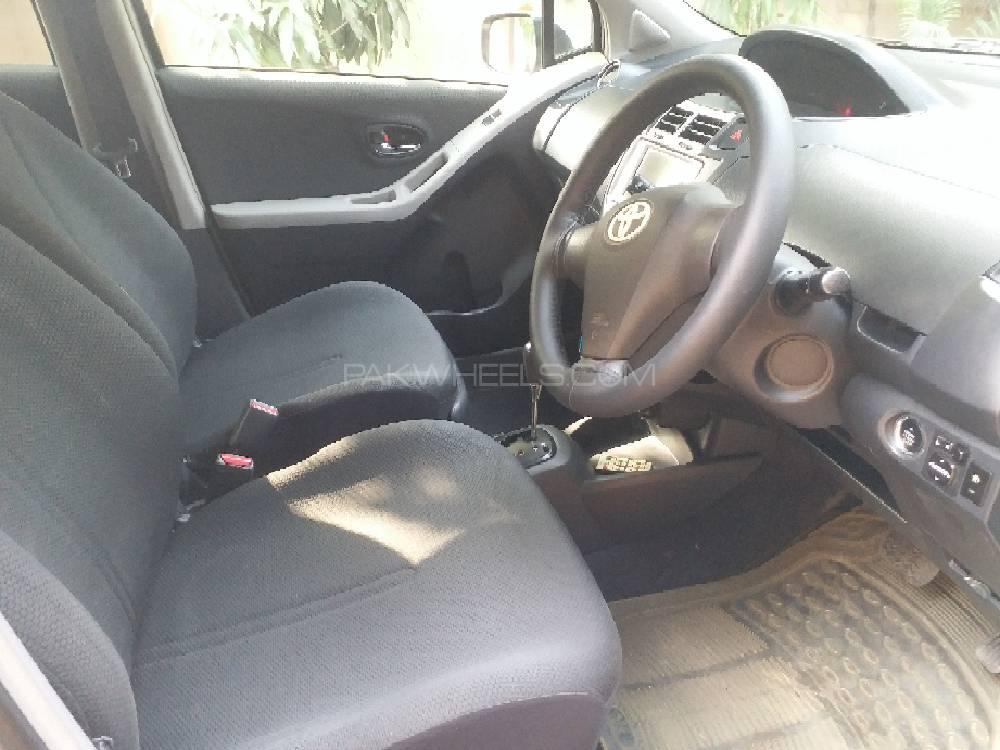 Toyota Vitz 2010 for Sale in Lahore Toyota Vitz 2010 for Sale in Lahore Image-15