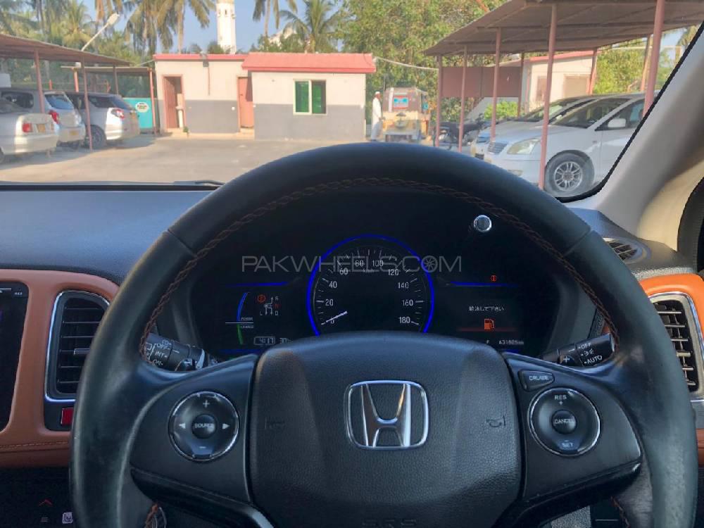 Honda Vezel 2015 for Sale in Karachi Honda Vezel 2015 for Sale in Karachi Image-12