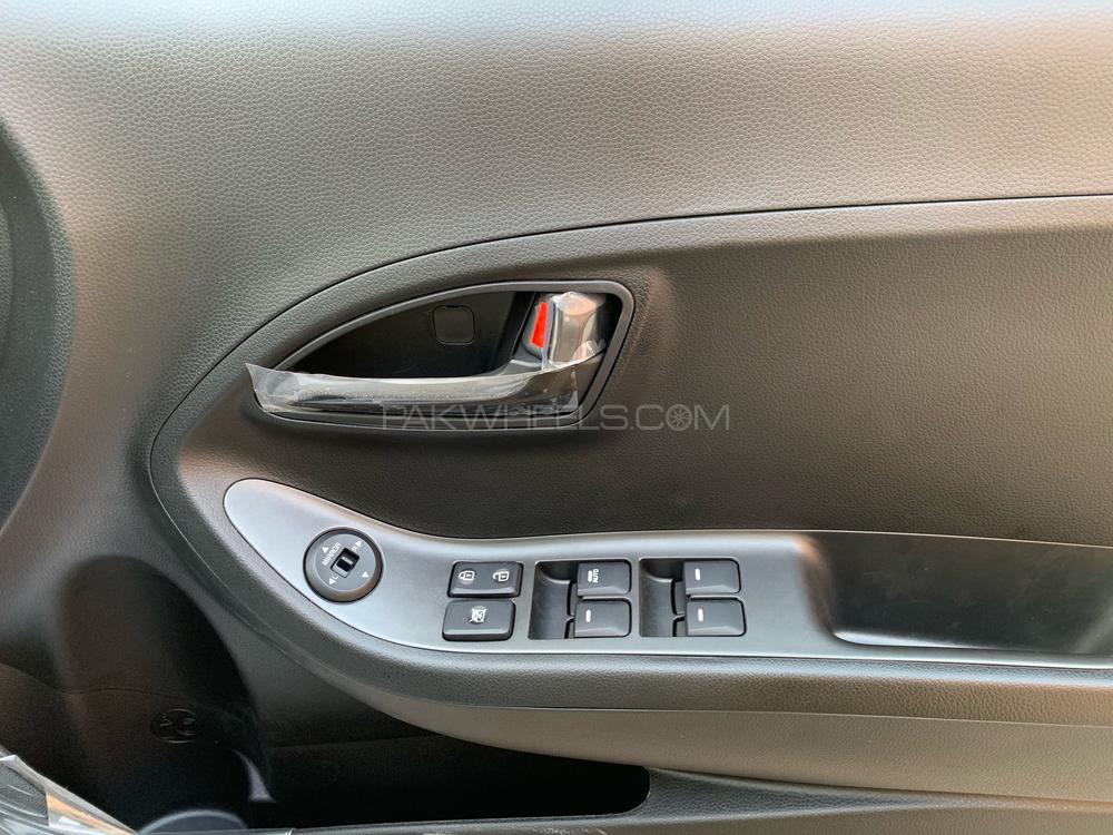 KIA Picanto 2019 for Sale in Sahiwal KIA Picanto 2019 for Sale in Sahiwal Image-13
