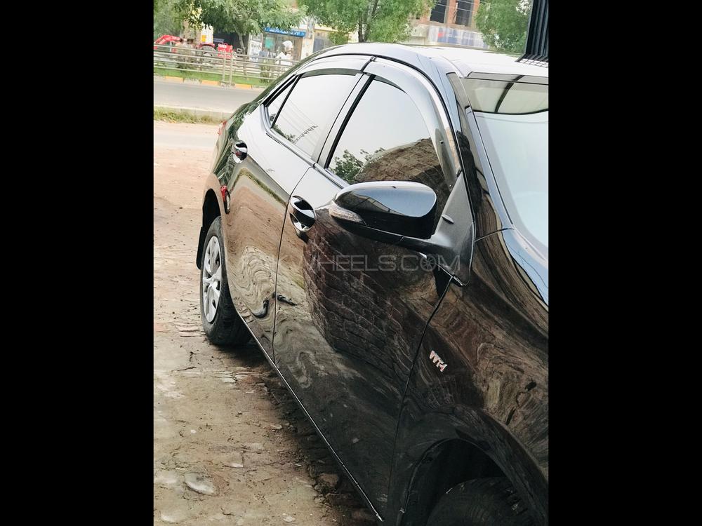 Toyota Corolla 2015 for Sale in Lahore Toyota Corolla 2015 for Sale in Lahore Image-5