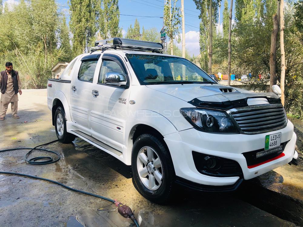 Toyota Hilux 2009 for Sale in Sialkot Image-1