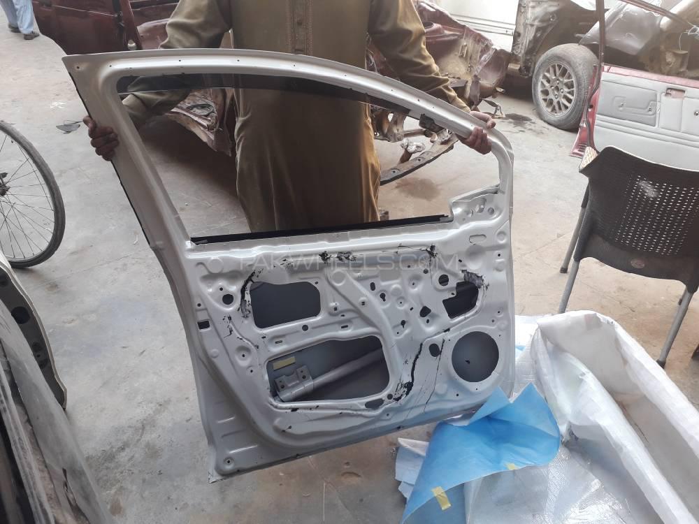 Buy Toyota Vitz 2016 Pearl White Door Left In Peshawar Pakwheels