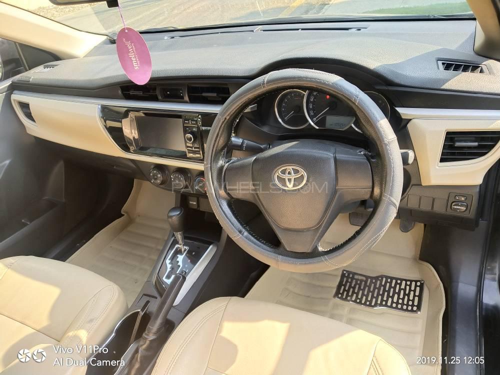 Toyota Corolla 2015 for Sale in Lahore Toyota Corolla 2015 for Sale in Lahore Image-7