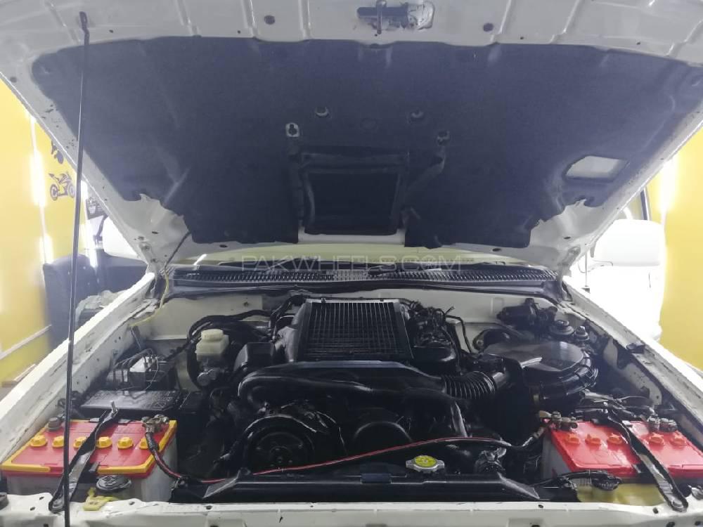 Toyota Surf 2000 for Sale in Islamabad Toyota Surf 2000 for Sale in Islamabad Image-20
