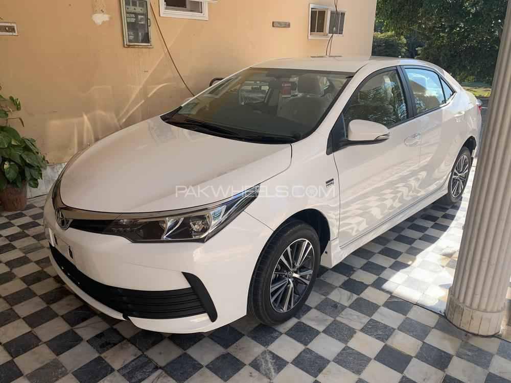 Toyota Corolla 2018 for Sale in Peshawar Toyota Corolla 2018 for Sale in Peshawar Image-3