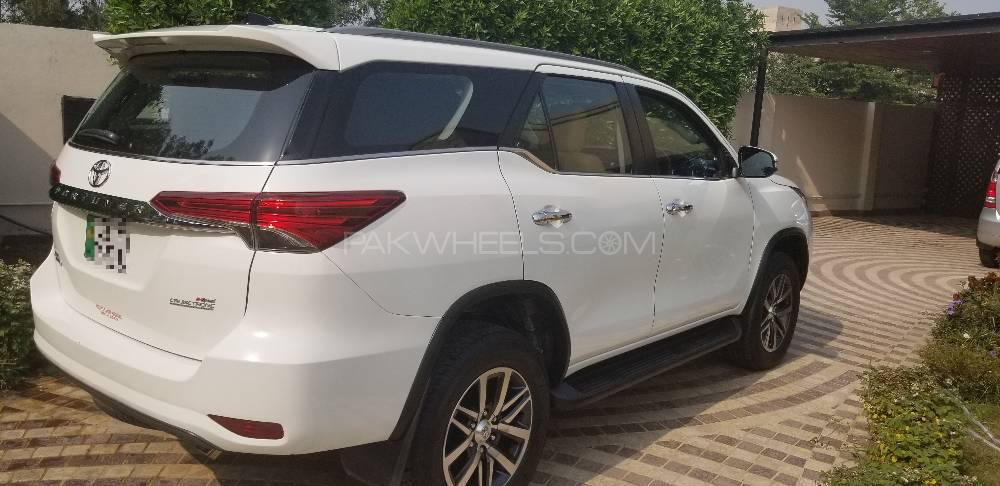 Toyota Fortuner 2017 for Sale in Lahore Toyota Fortuner 2017 for Sale in Lahore Image-6