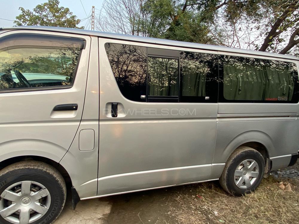 Toyota Hiace 2011 for Sale in Rawalpindi Toyota Hiace 2011 for Sale in Rawalpindi Image-4