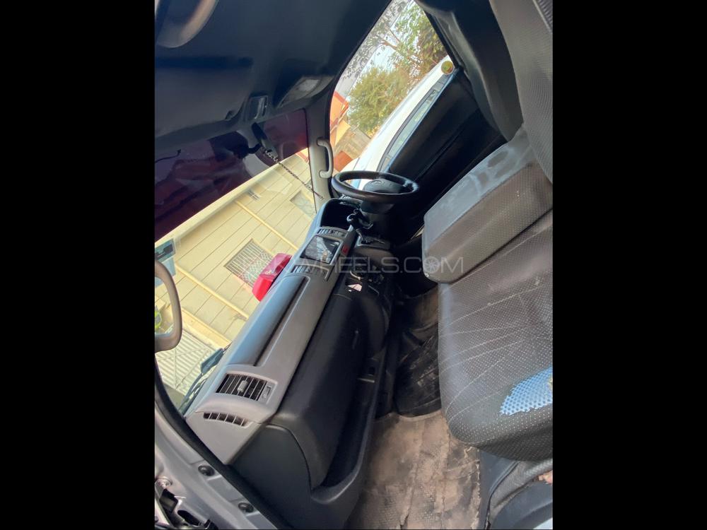 Toyota Hiace 2011 for Sale in Rawalpindi Toyota Hiace 2011 for Sale in Rawalpindi Image-17