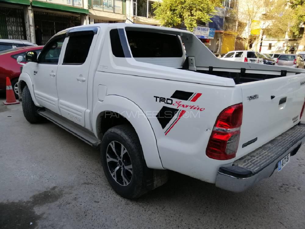 ٹویوٹا ہائیلکس 2016 for Sale in اسلام آباد ٹویوٹا ہائیلکس 2016 for Sale in اسلام آباد Image-10