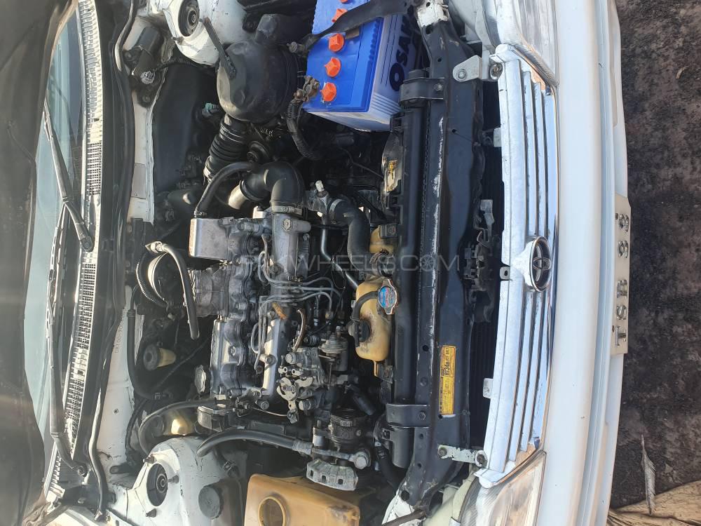 Toyota Corolla 1998 for Sale in Sheikhupura Toyota Corolla 1998 for Sale in Sheikhupura Image-2