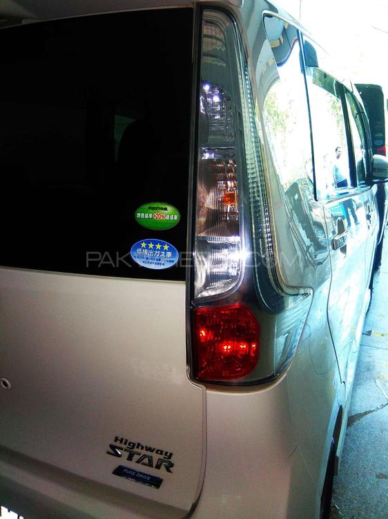Nissan Dayz Highway Star 2014 for Sale in Lahore Nissan Dayz Highway Star 2014 for Sale in Lahore Image-4