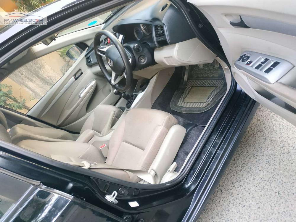 Honda City 2015 for Sale in Lahore Honda City 2015 for Sale in Lahore Image-12