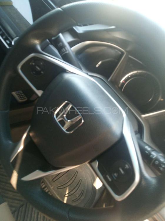 Honda Civic 2017 for Sale in Gujranwala Honda Civic 2017 for Sale in Gujranwala Image-7