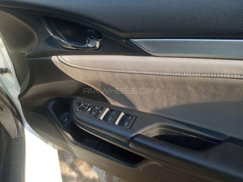 Honda Civic 2017 for Sale in Gujranwala Honda Civic 2017 for Sale in Gujranwala Image-10