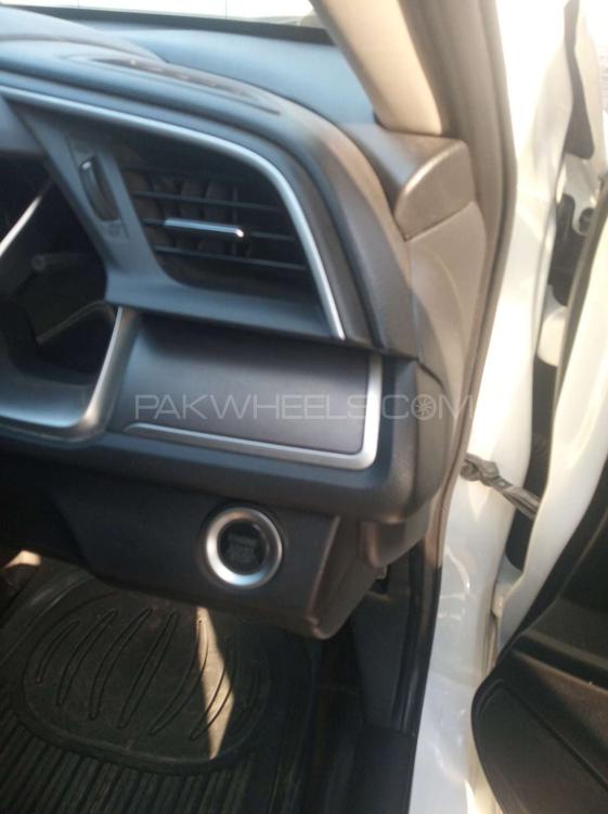 Honda Civic 2017 for Sale in Gujranwala Honda Civic 2017 for Sale in Gujranwala Image-11