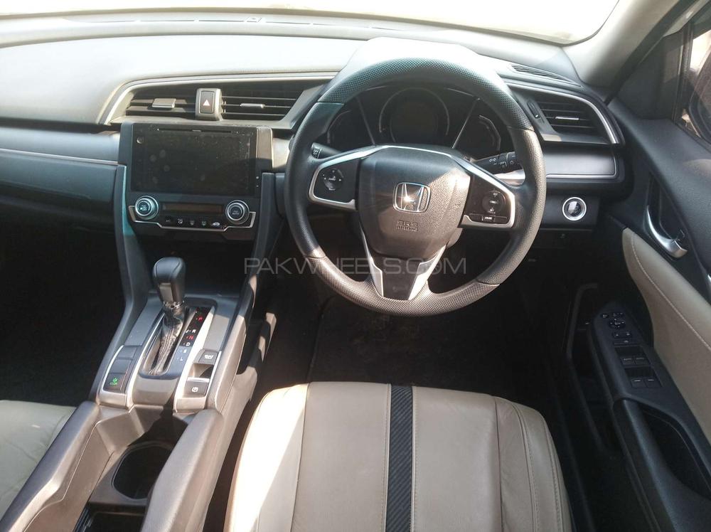 Honda Civic 2018 for Sale in Gujranwala Honda Civic 2018 for Sale in Gujranwala Image-7