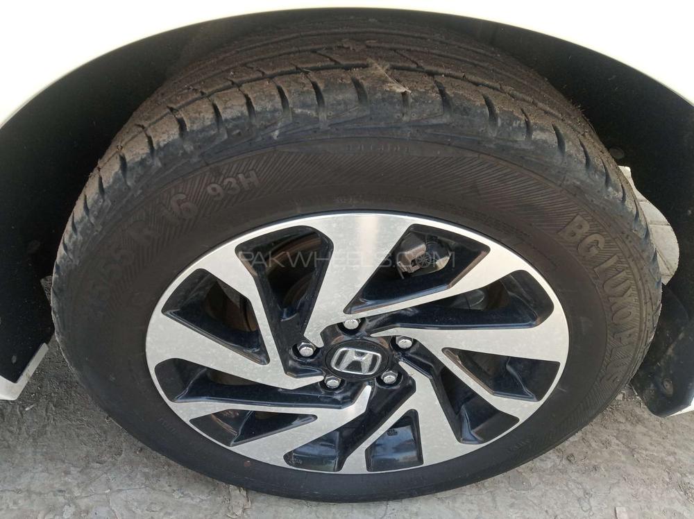 Honda Civic 2018 for Sale in Gujranwala Honda Civic 2018 for Sale in Gujranwala Image-14