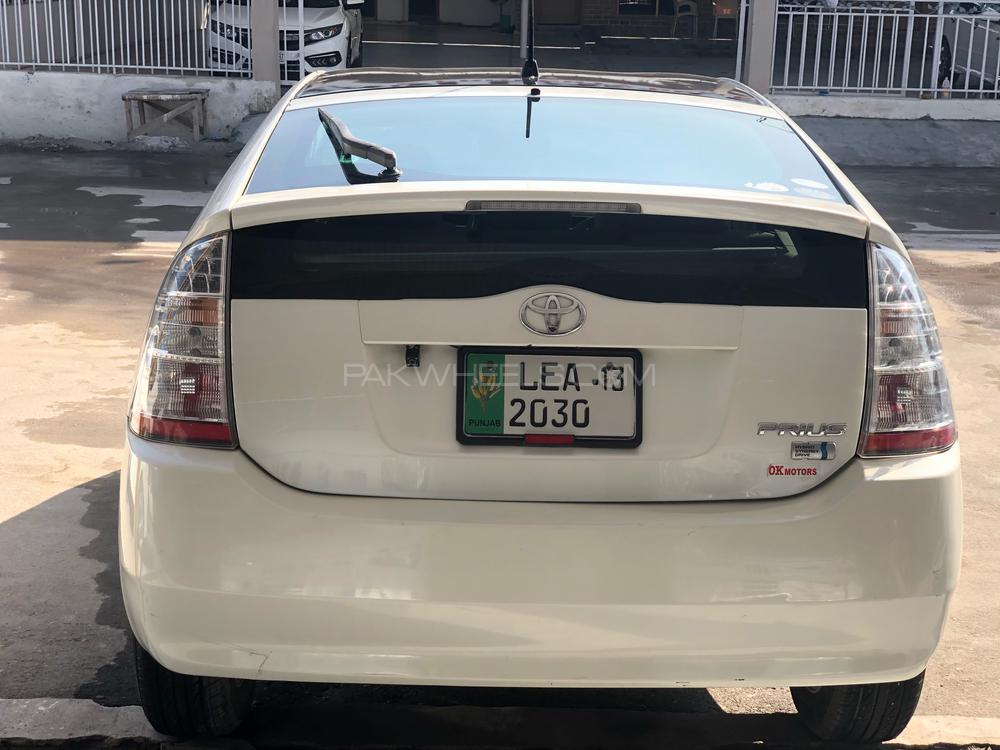 Toyota Prius 2009 for Sale in Peshawar Toyota Prius 2009 for Sale in Peshawar Image-4