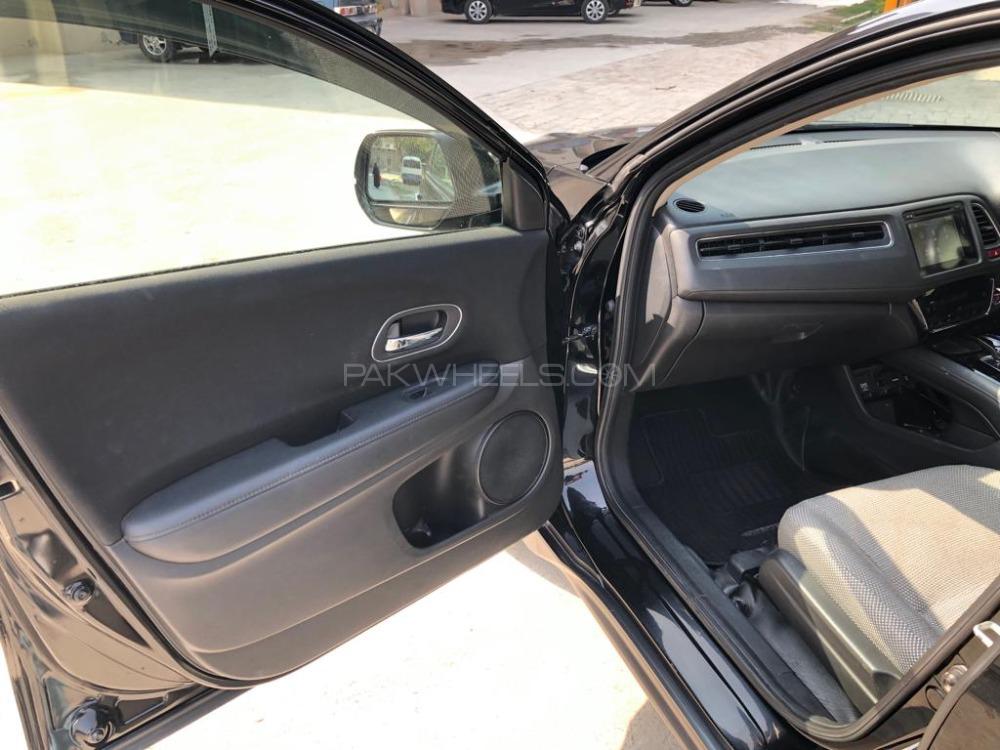 Honda Vezel 2014 for Sale in Islamabad Honda Vezel 2014 for Sale in Islamabad Image-2