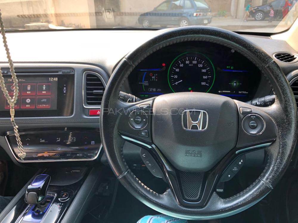 Honda Vezel 2014 for Sale in Islamabad Honda Vezel 2014 for Sale in Islamabad Image-7