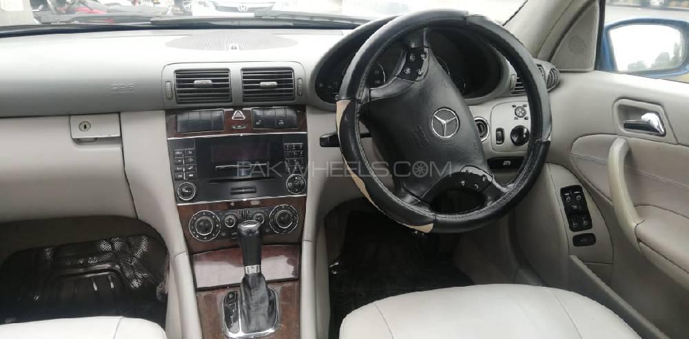 Mercedes Benz Other 2004 for Sale in Multan Mercedes Benz Other 2004 for Sale in Multan Image-9