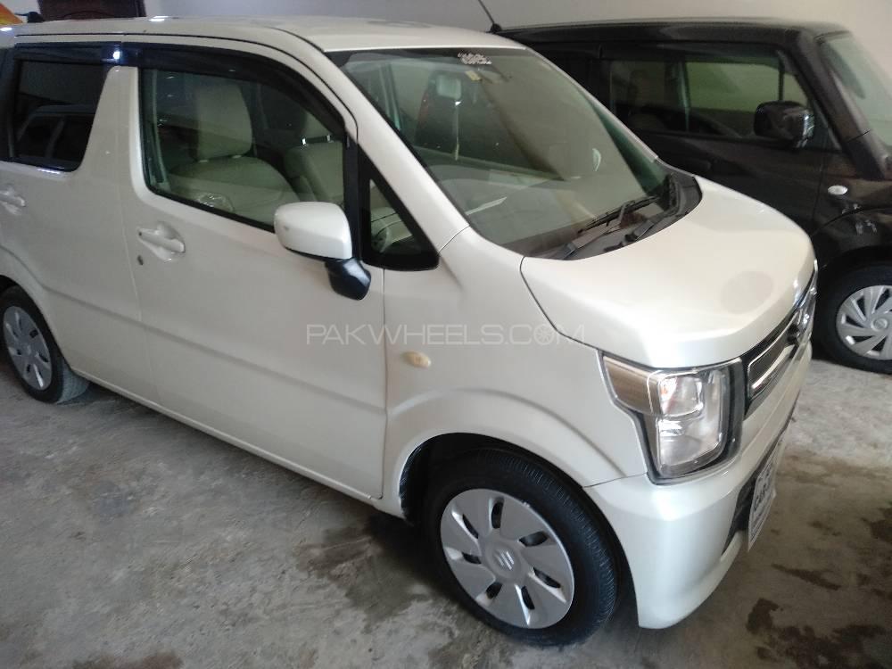 Suzuki Wagon R 2017 for Sale in Bahawalpur Suzuki Wagon R 2017 for Sale in Bahawalpur Image-3