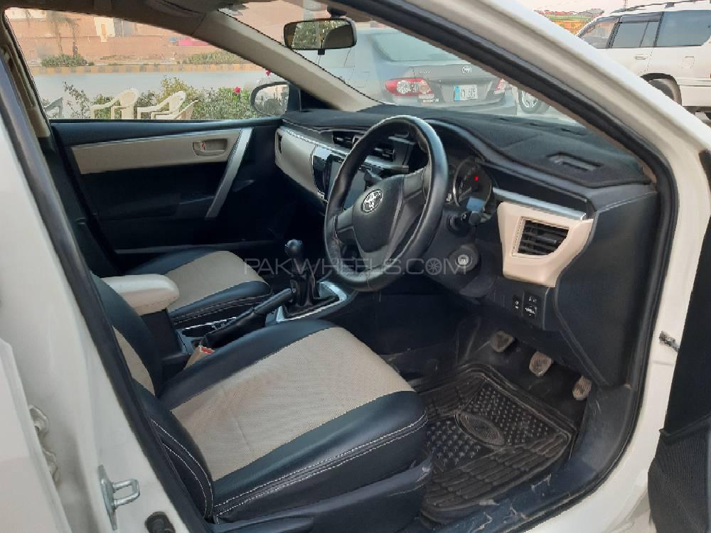Toyota Corolla 2014 for Sale in Peshawar Toyota Corolla 2014 for Sale in Peshawar Image-6