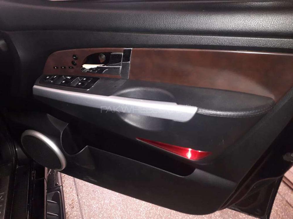 SsangYong Rexton 2005 for Sale in Faisalabad SsangYong Rexton 2005 for Sale in Faisalabad Image-5