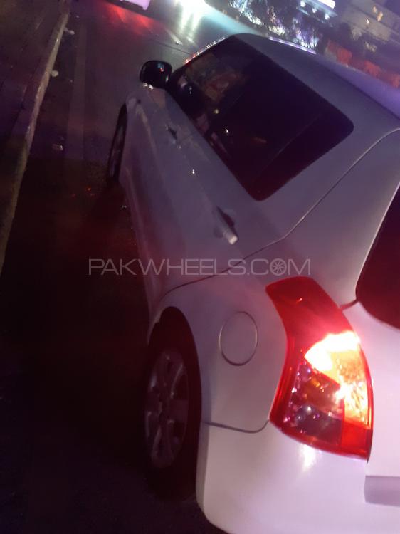 Suzuki Swift 2012 for Sale in Lahore Suzuki Swift 2012 for Sale in Lahore Image-4
