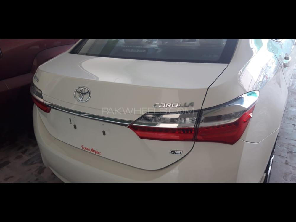 ٹویوٹا کرولا 2019 for Sale in گجرات ٹویوٹا کرولا 2019 for Sale in گجرات Image-2
