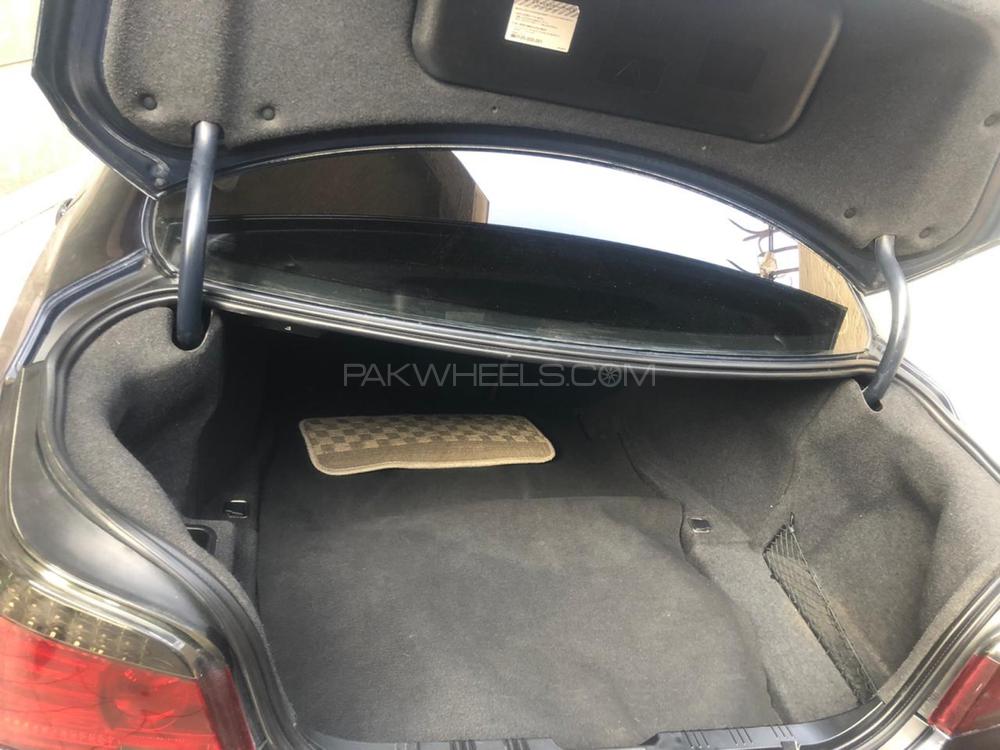 BMW 5 Series 2005 for Sale in Karachi BMW 5 Series 2005 for Sale in Karachi Image-12