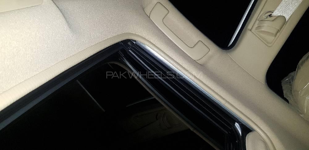 Toyota Corolla 2018 for Sale in Rawalpindi Toyota Corolla 2018 for Sale in Rawalpindi Image-12