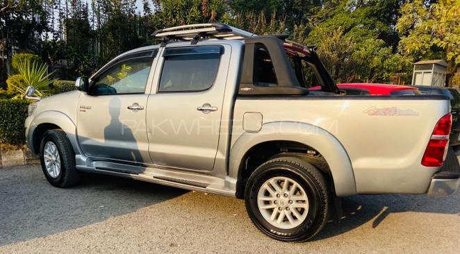 ٹویوٹا ہائیلکس 2014 for Sale in اسلام آباد ٹویوٹا ہائیلکس 2014 for Sale in اسلام آباد Image-4