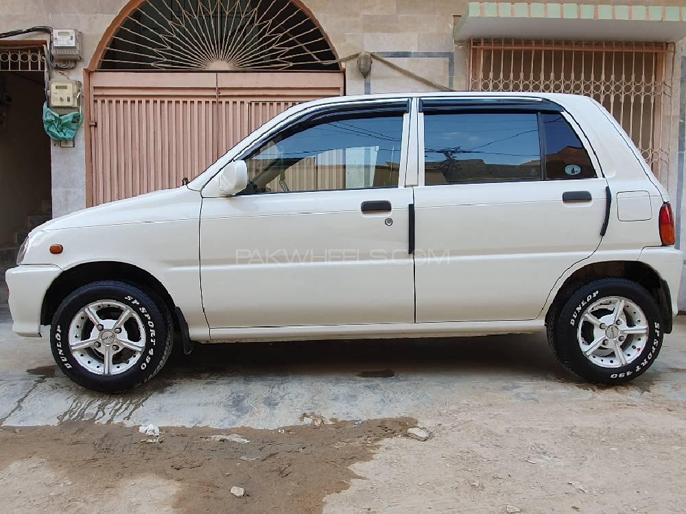 Daihatsu Cuore 2011 for Sale in Karachi Image-1