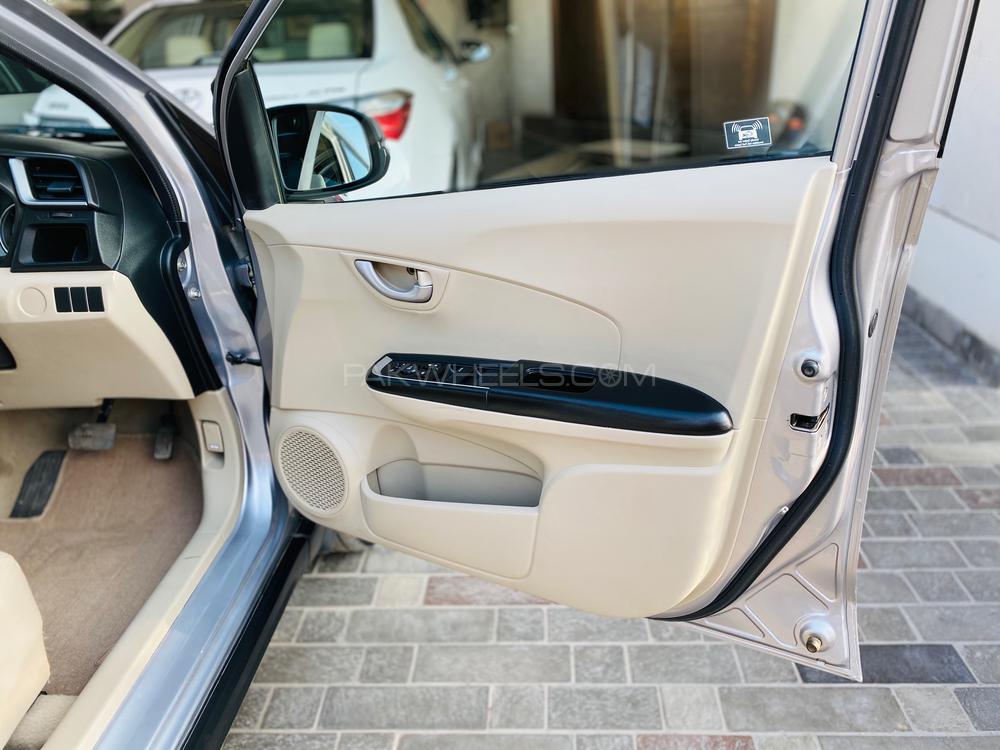 Honda BR-V 2018 for Sale in Lahore Honda BR-V 2018 for Sale in Lahore Image-5