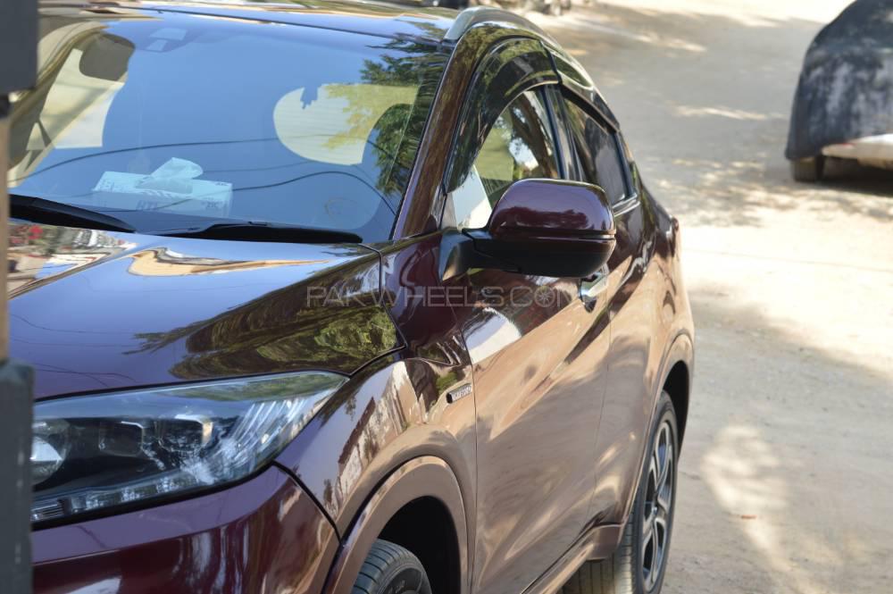 Honda Vezel 2015 for Sale in Karachi Honda Vezel 2015 for Sale in Karachi Image-2